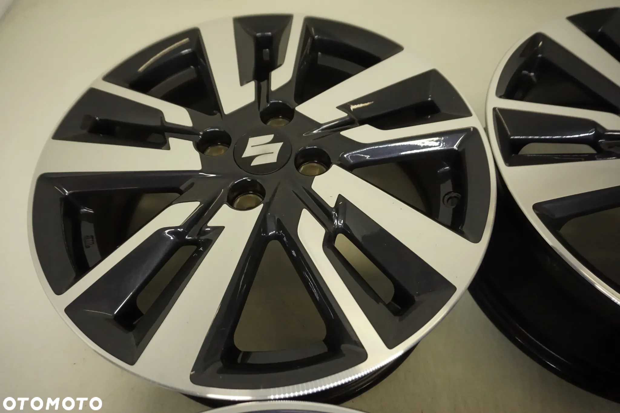 FELGI ALUMINIOWE 16 SUZUKI BALENO IGNIS SWIFT 4X100 - 2