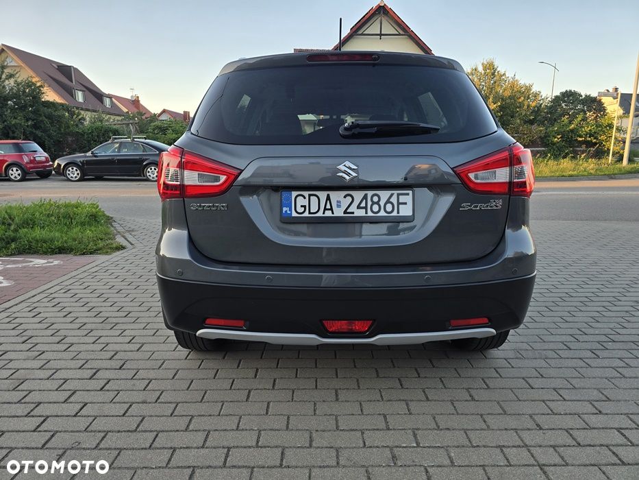 Suzuki SX4 S-Cross 1.4 T Premium - 4