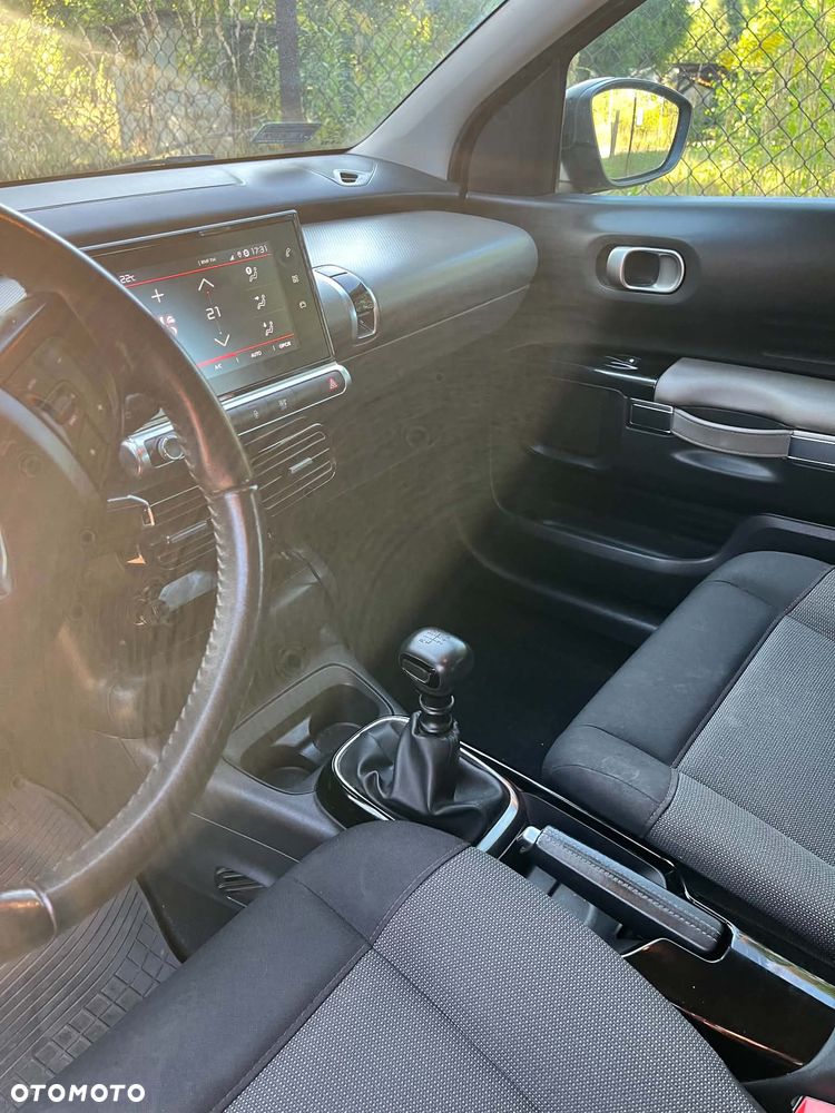 Citroën C4 Cactus 1.2 PureTech Shine Edition S&S - 17