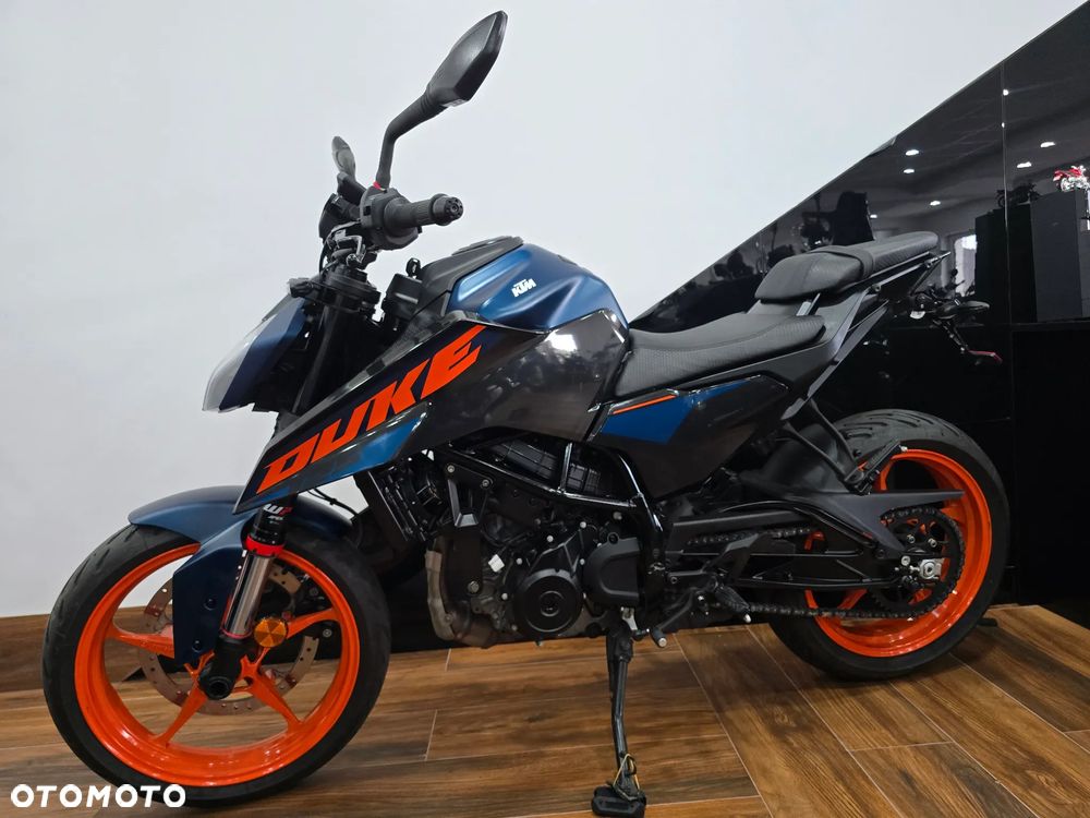 KTM Duke - 25