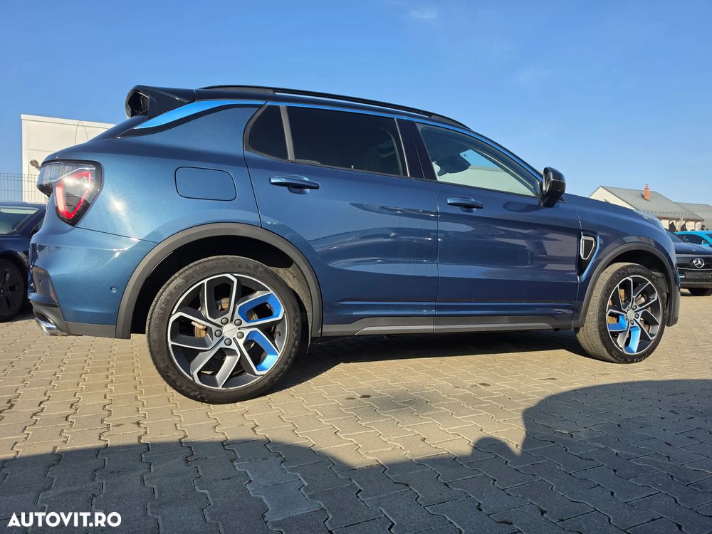 Lynk&Co 01 - 2