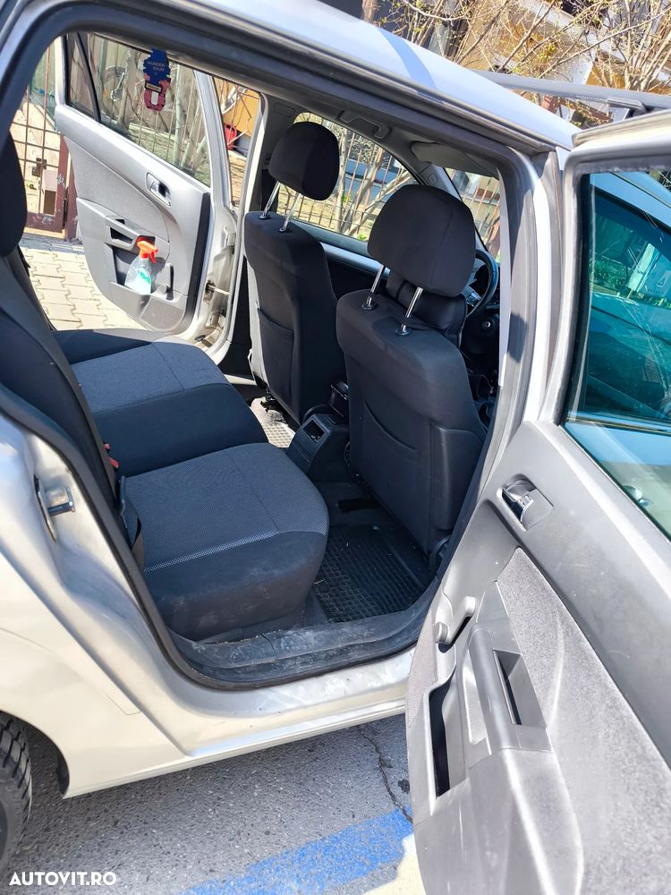 Opel Astra 1.7 CDTI - 11