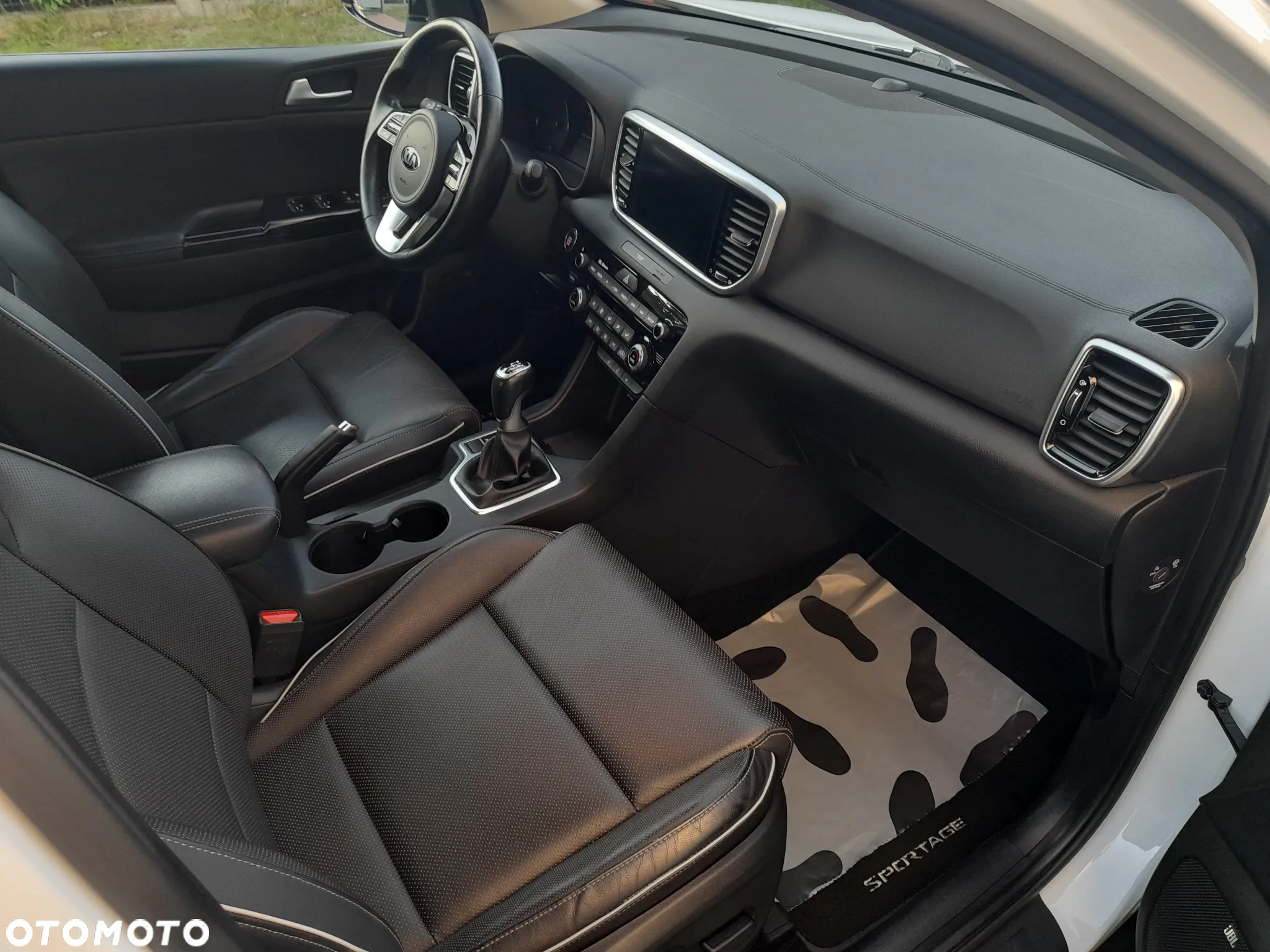 Kia Sportage - 14