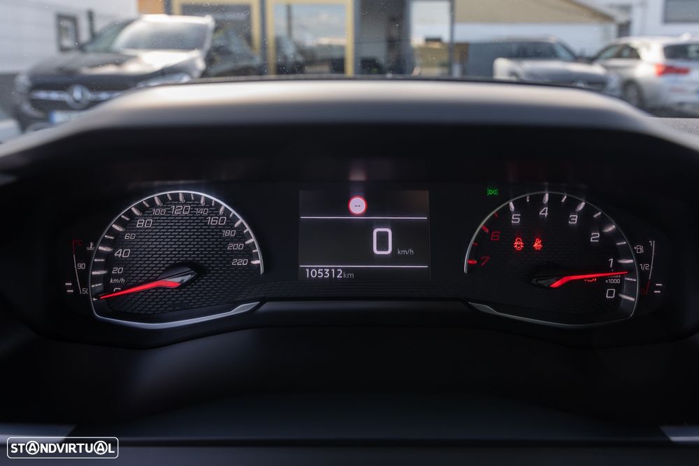 Peugeot 208 1.2 PureTech Allure Pack - 17