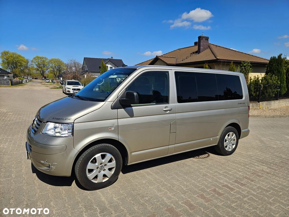 Volkswagen Multivan - 1