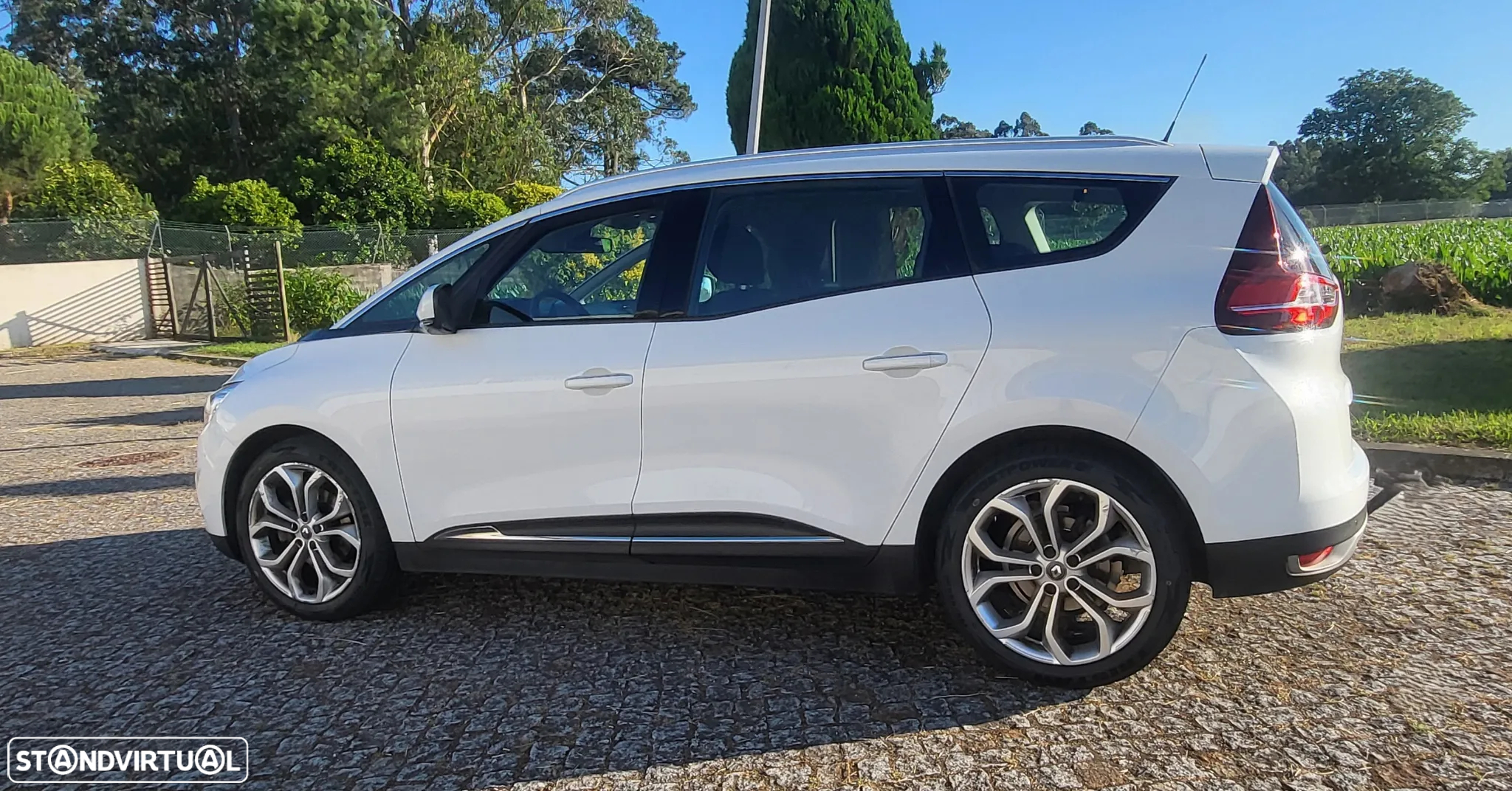 Renault Scénic ENERGY dCi 110 Business - 16