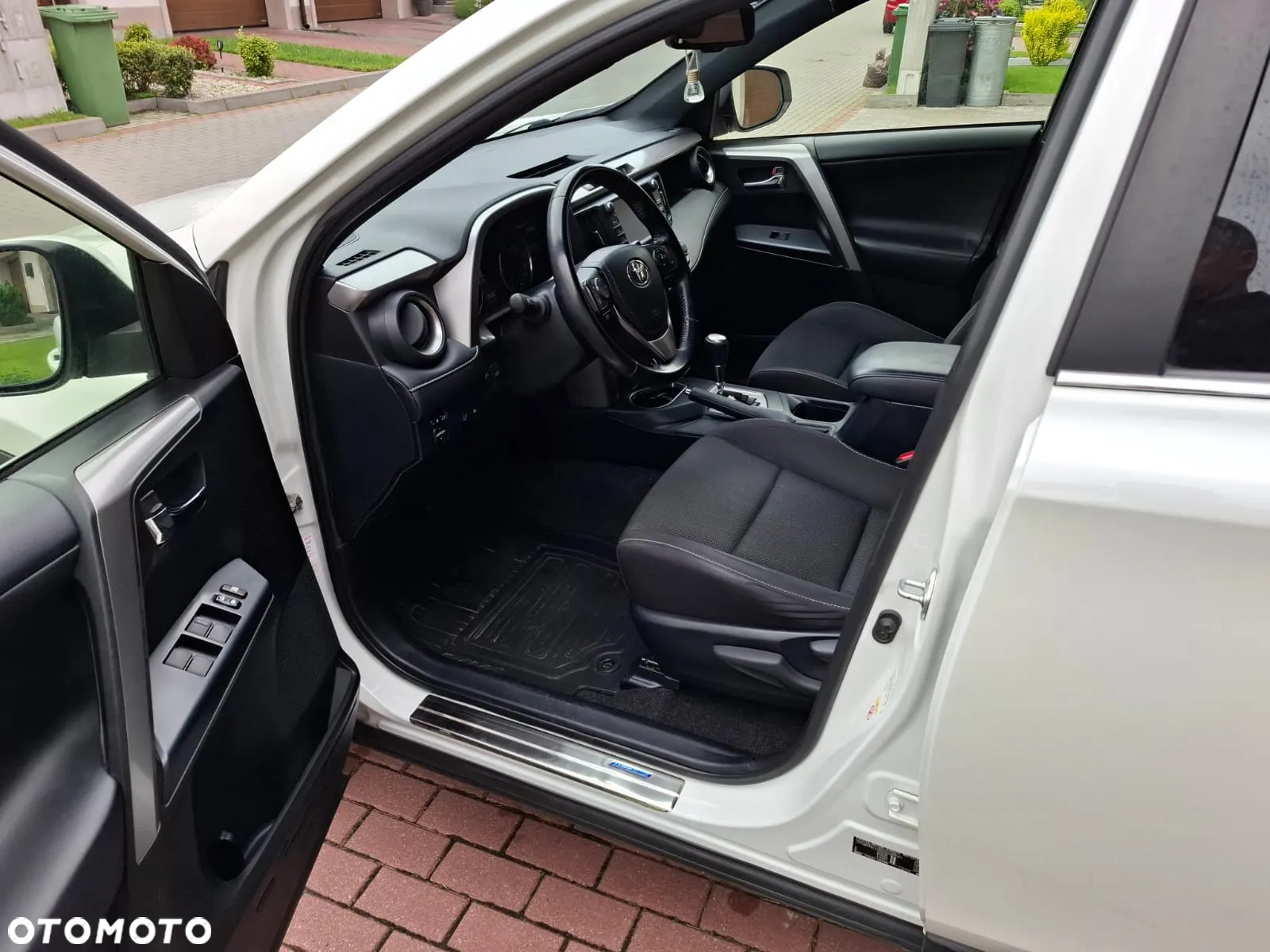 Toyota RAV4 Hybrid Selection 4x2 - 24