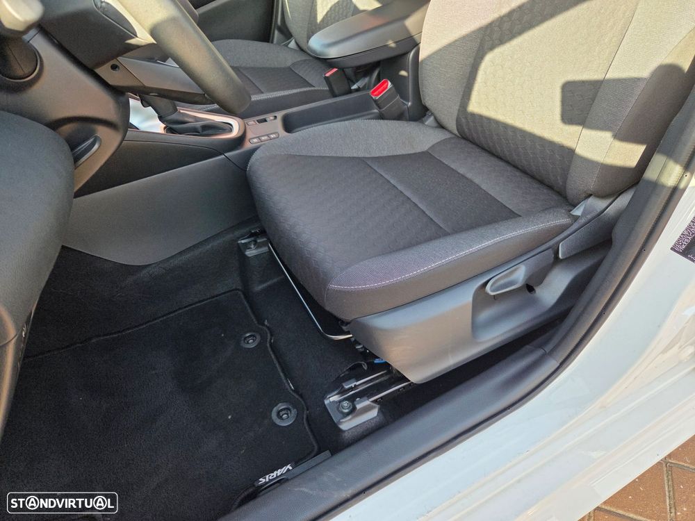 Toyota Yaris - 15