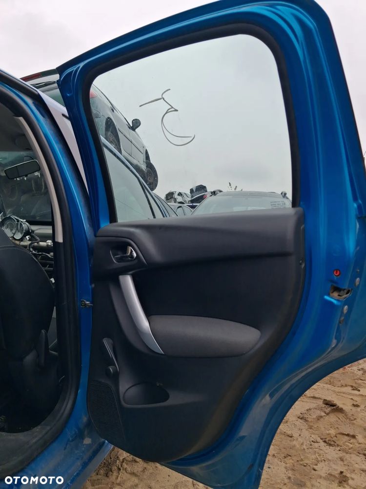 Citroen c3 II 09 KYW drzwi prawy tyl - 6