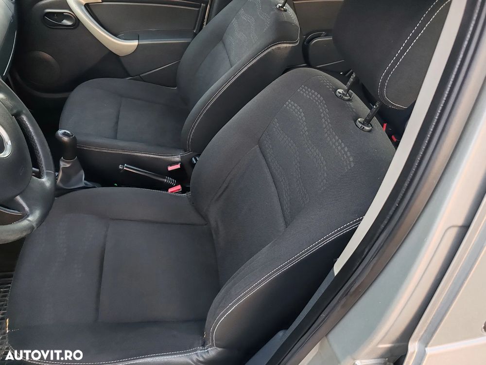 Dacia Sandero - 7