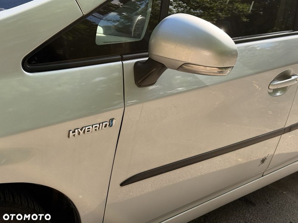 Toyota Prius 1.8 HSD Prestige - 8