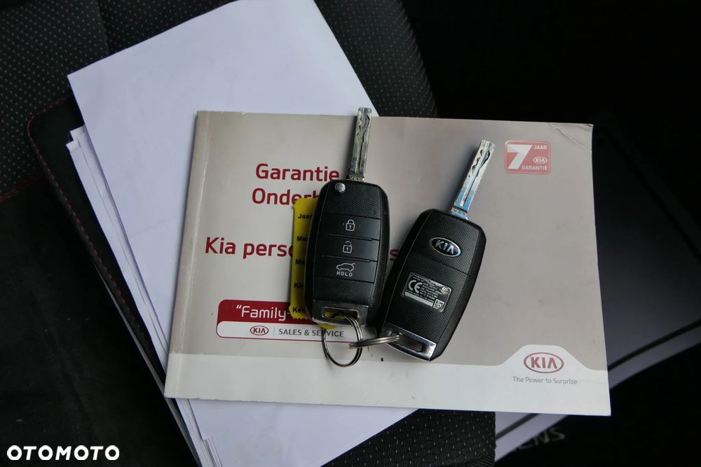 Kia Carens 1.6 GDI L 7os - 17