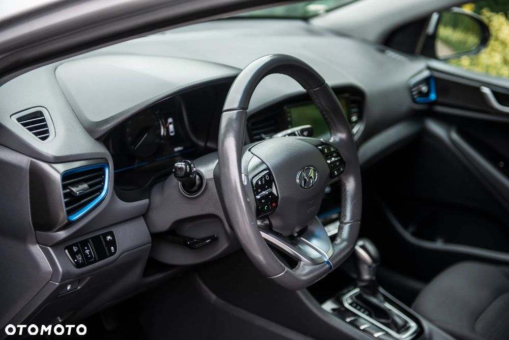 Hyundai IONIQ 1.6 GDI Premium - 19