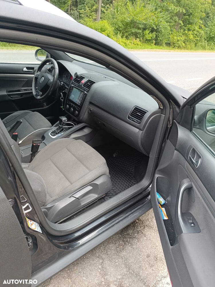 Volkswagen Golf - 9