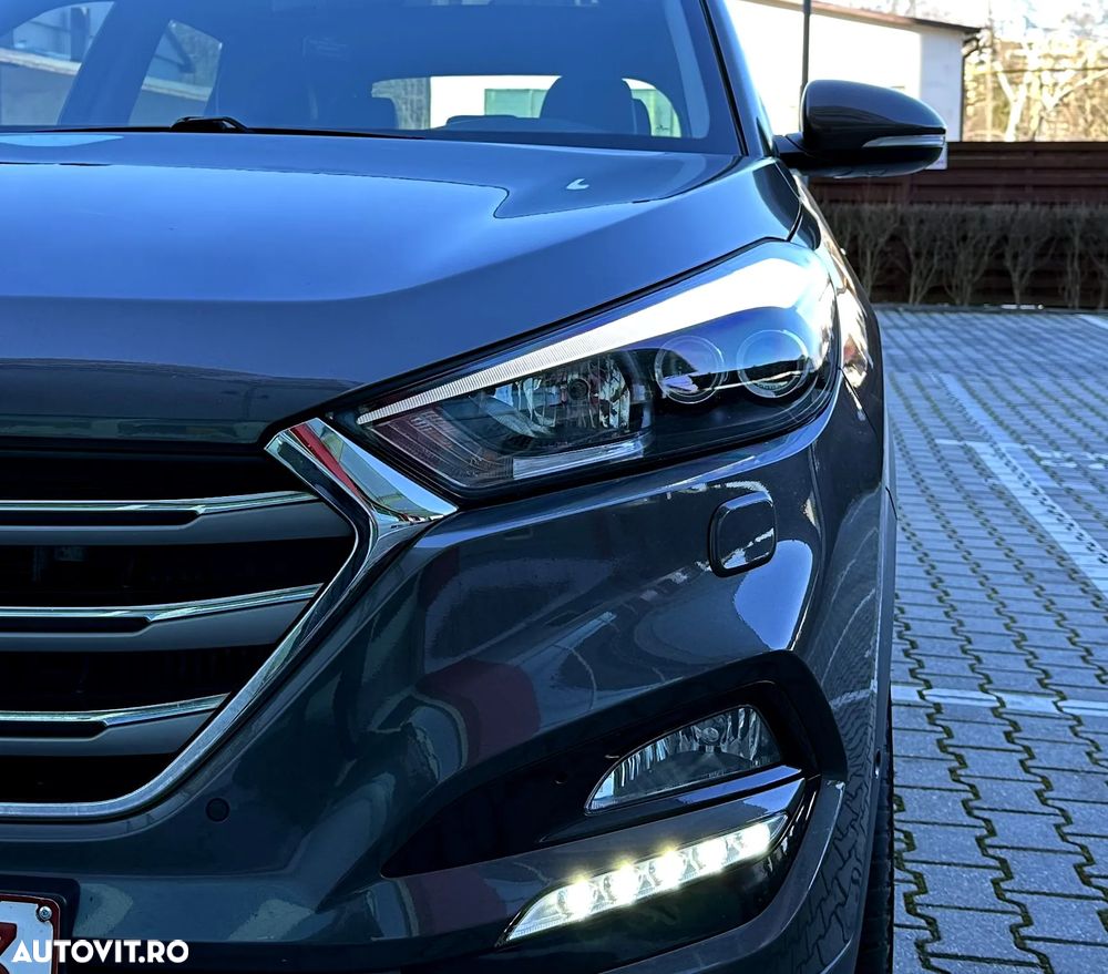 Hyundai Tucson 2.0 CRDI 4WD Automatik Intro Edition - 22