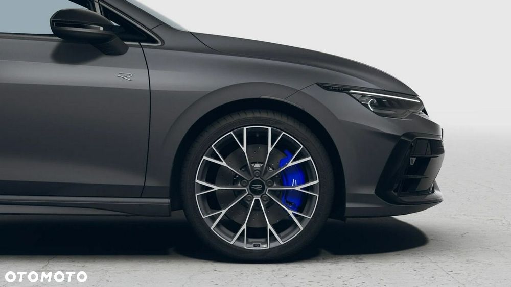 Volkswagen Golf - 8