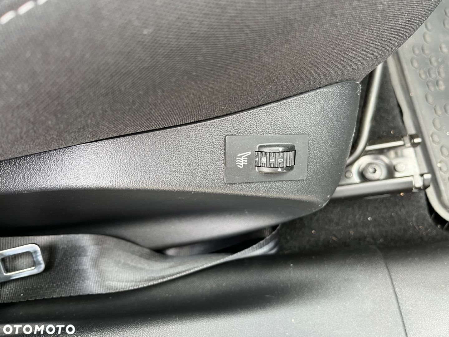 Peugeot 208 Blue-HDi 100 Stop&Start Style - 20