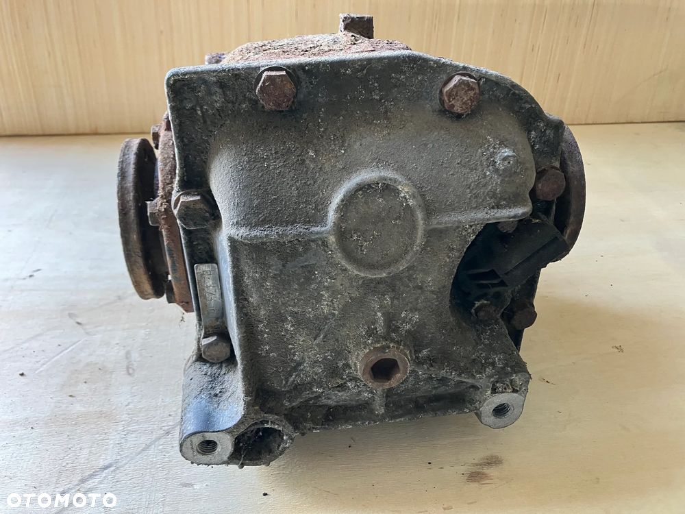 DYFER BMW E32 V8 M60 730i DYFERENCJAŁ 3,23 - 6