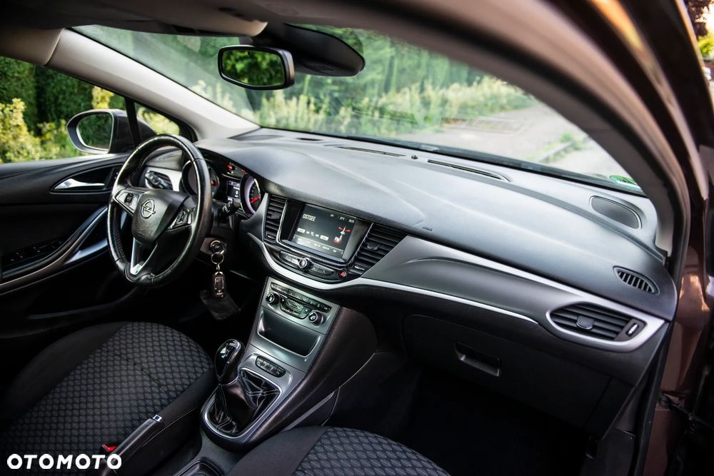 Opel Astra 1.4 Turbo Edition - 38