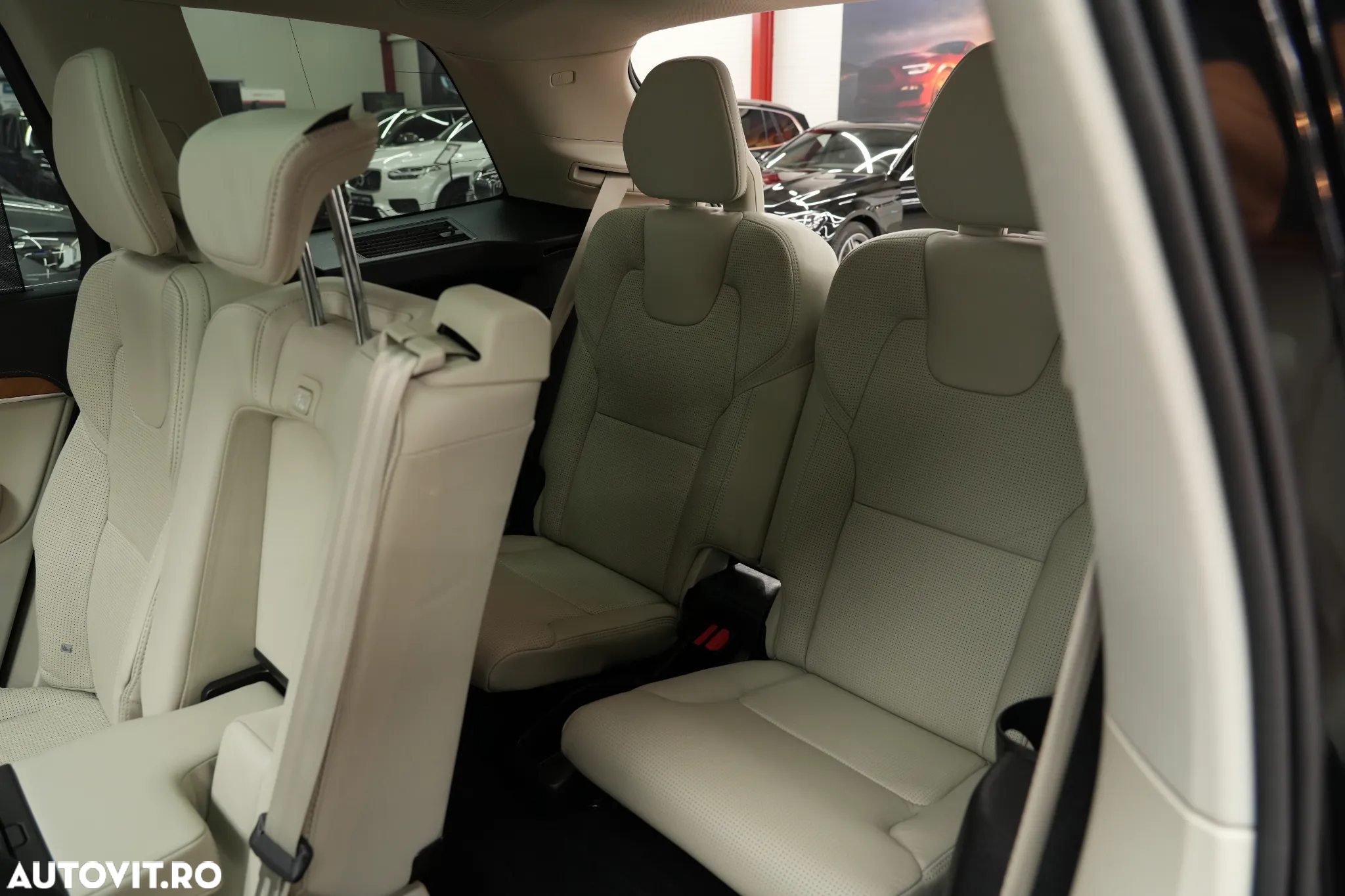 Volvo XC 90 T8 AWD Recharge Geartronic Inscription Expression - 8