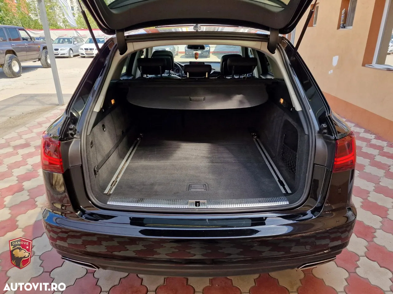 Audi A6 Avant 2.0 TDI Ultra DPF S tronic - 11