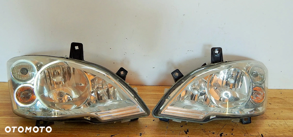 Lampa reflektor przód Mercedes Vito w639 Viano 639 Lift 10-14 Łuków części