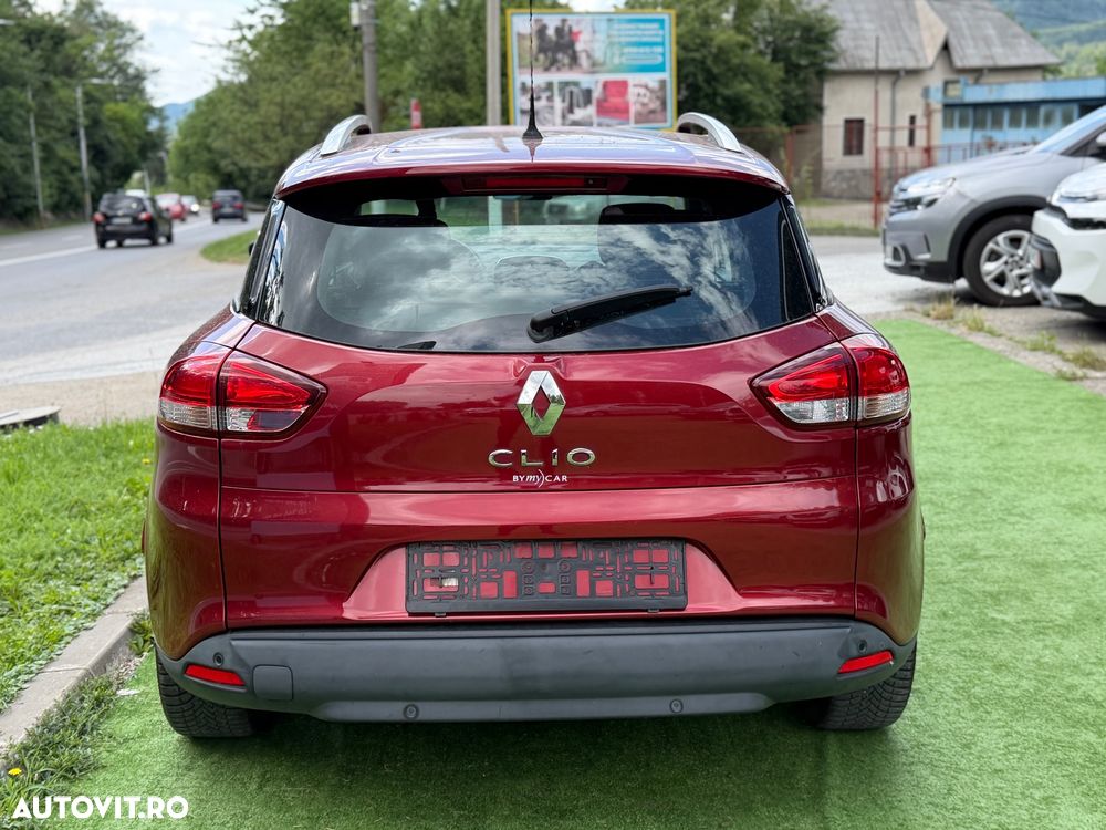Renault Clio - 6