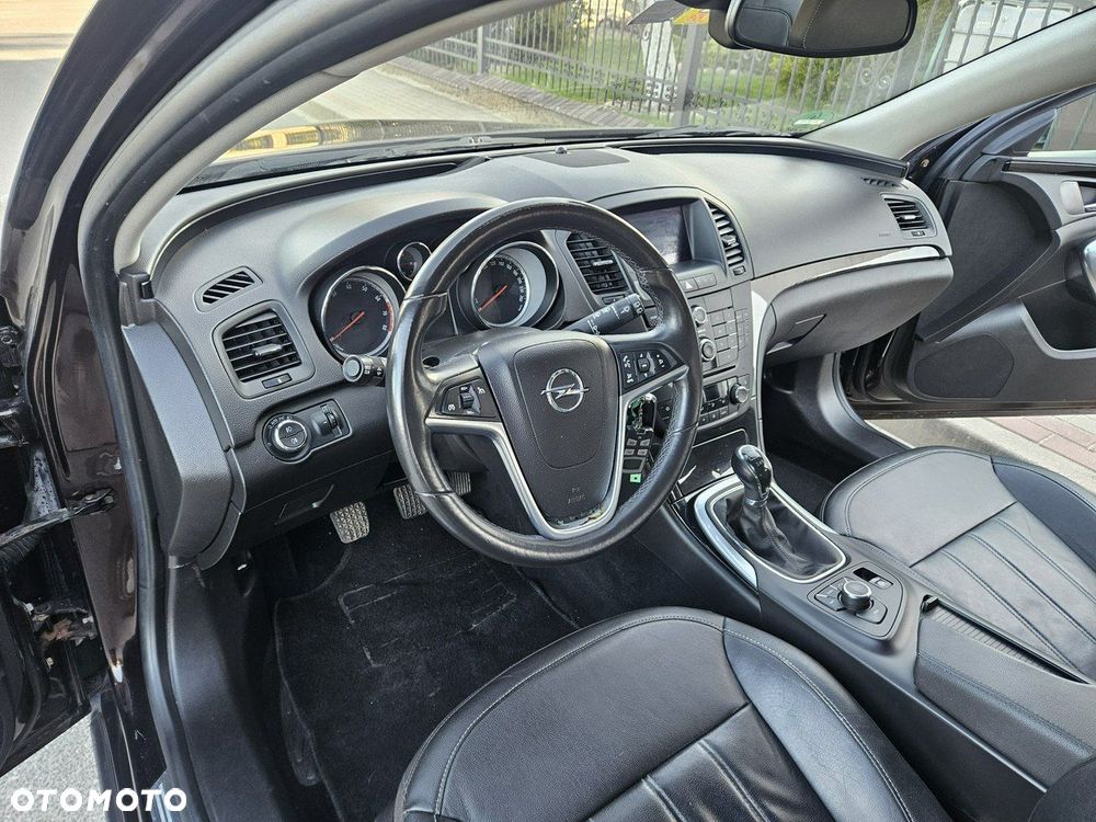 Opel Insignia - 8