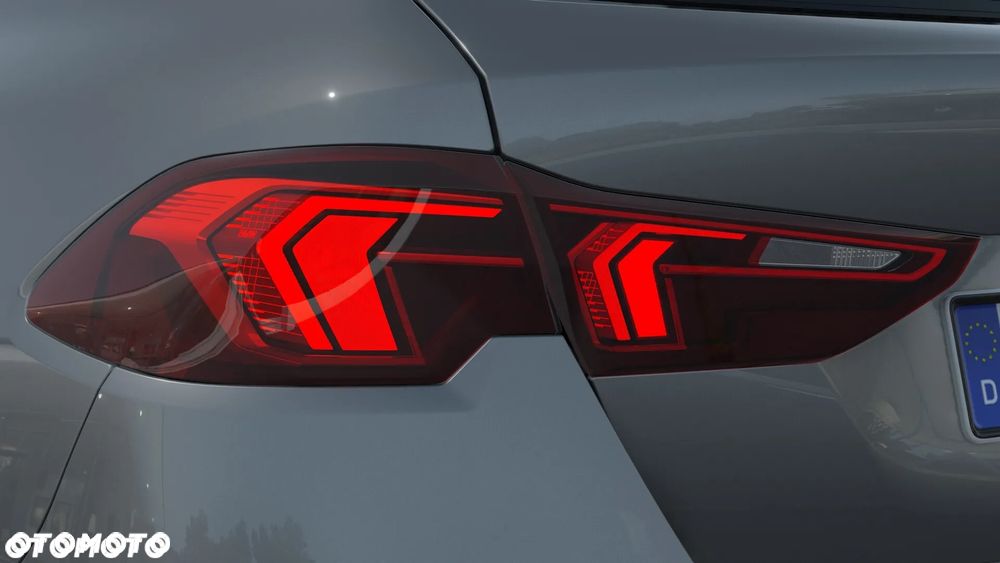 BMW Seria 1 120 mHEV - 13