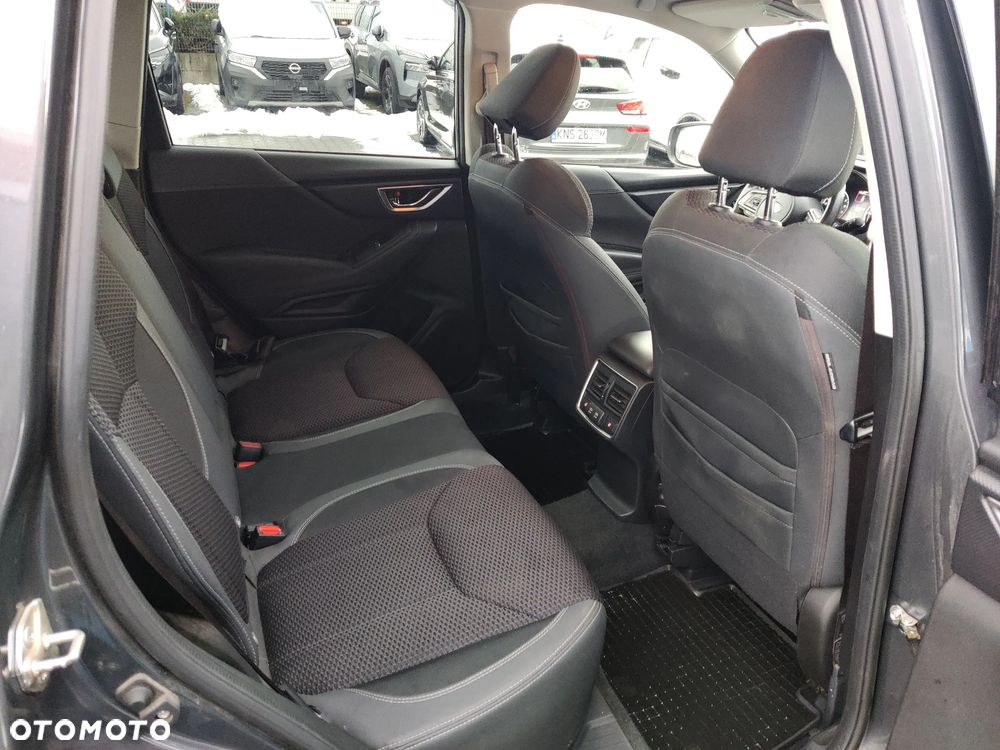 Subaru Forester 2.0i-L Exclusive Navi (EyeSight) Lineartronic - 24