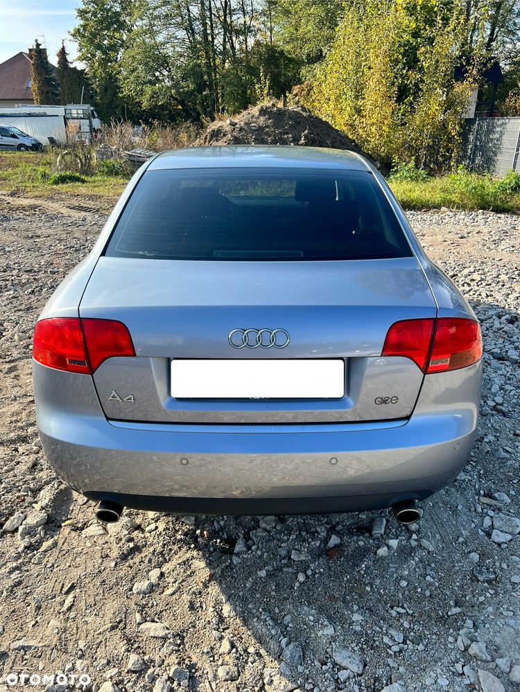 Audi A4 Limousine - 7