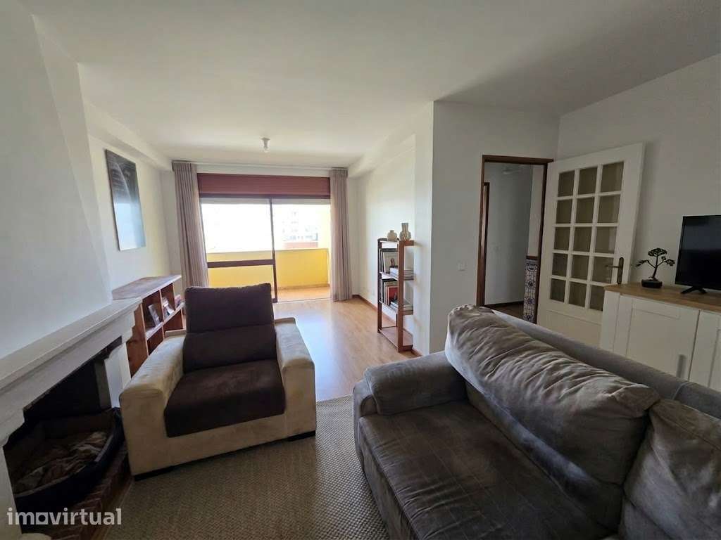 T1 com garagem - Zona central de Leiria - Grande imagem: 2/16