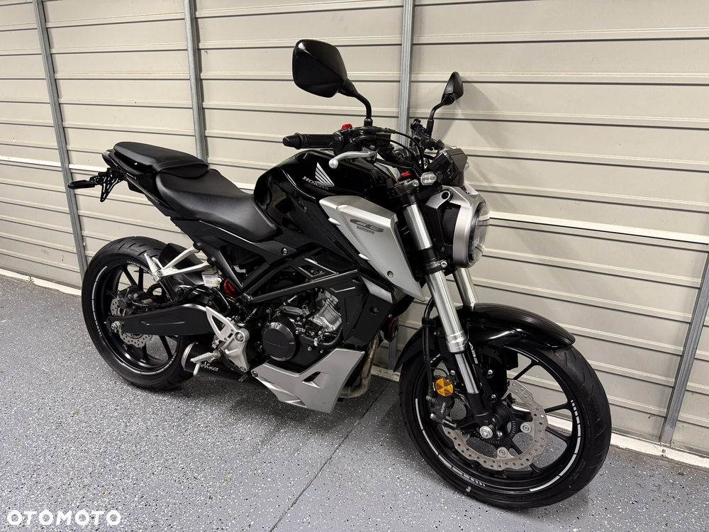 Honda CB - 2