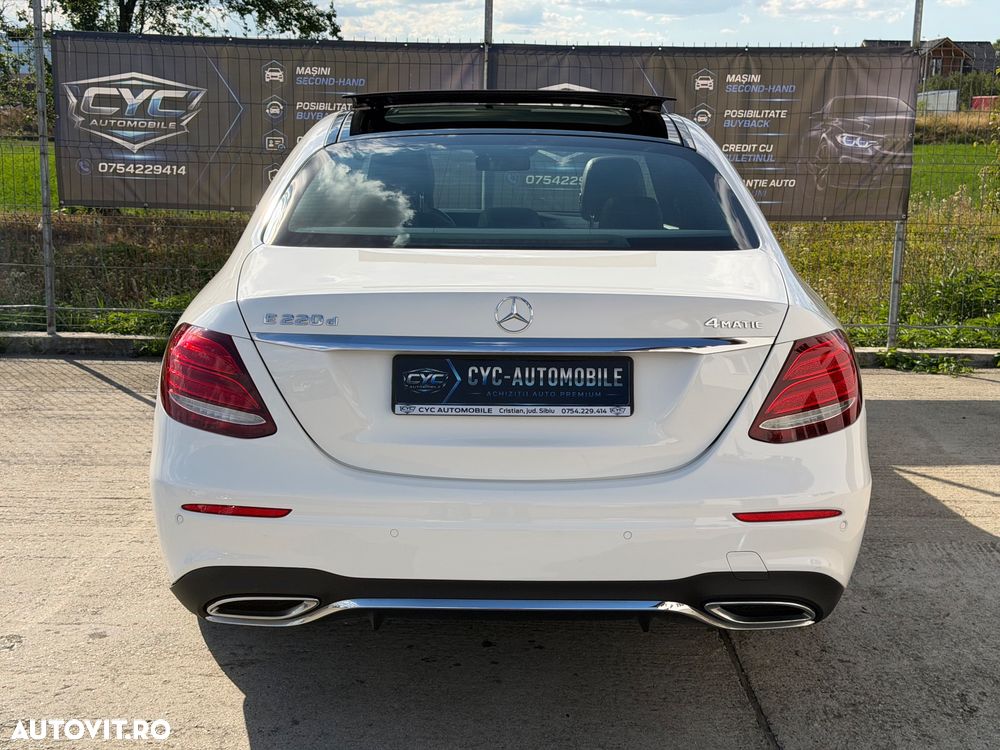 Mercedes-Benz E 220 d 4MATIC 9G-TRONIC AMG Line - 4
