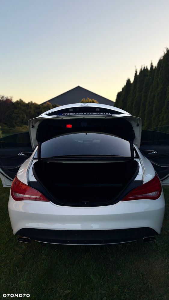 Mercedes-Benz CLA 200 Peak Edition - 8