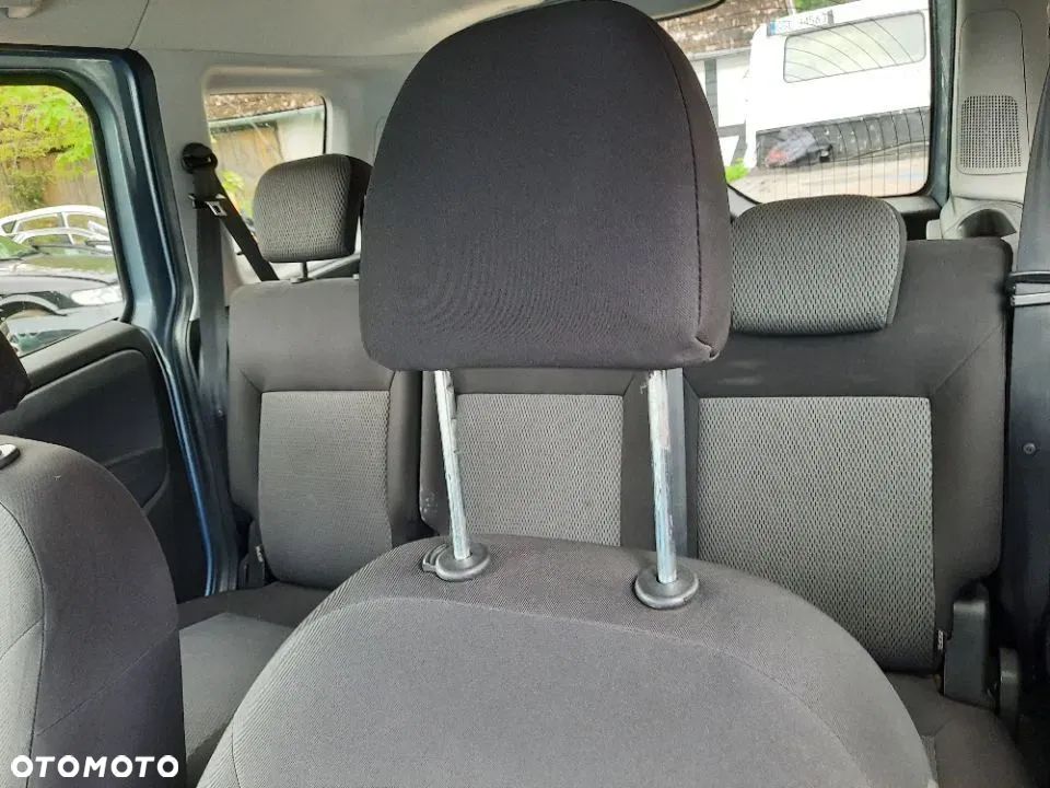 Fiat Doblo II 2 Fotel kierowcy pasażera Fotele 2 rząd Fotele grzane tapicerka boczki drzwi  EUROPA ŁADNE - 8