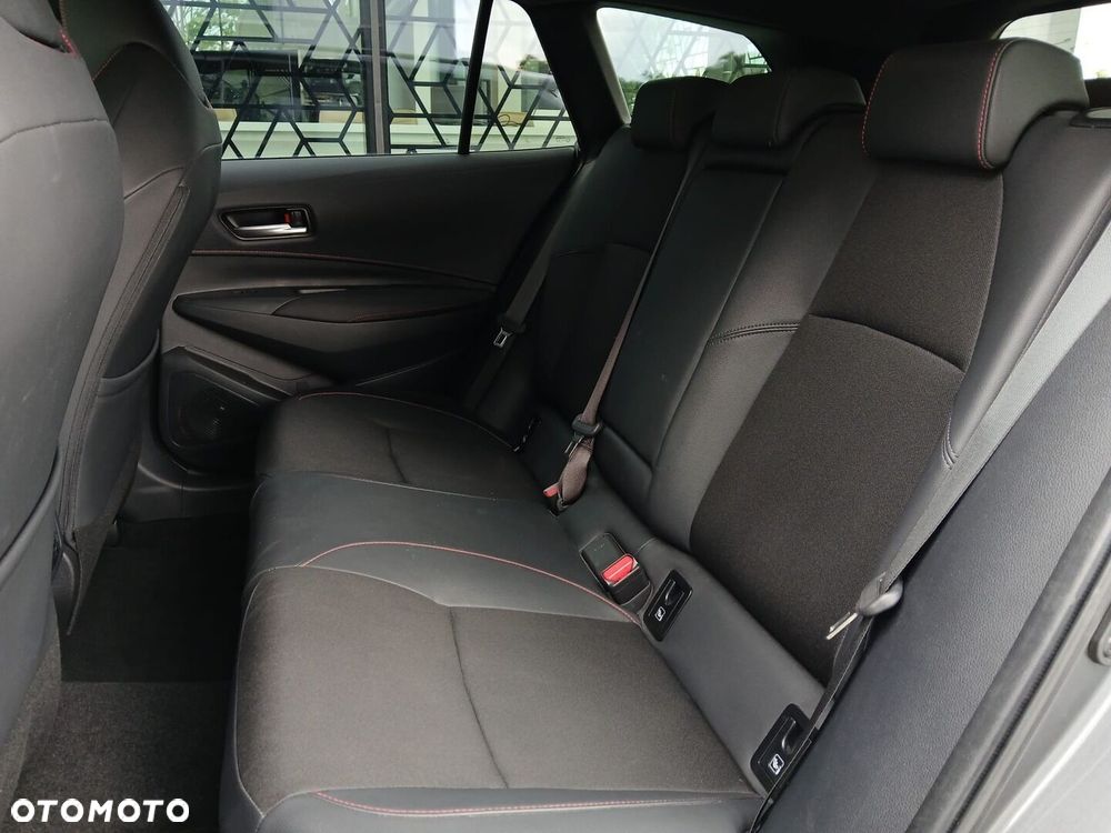 Toyota Corolla - 8