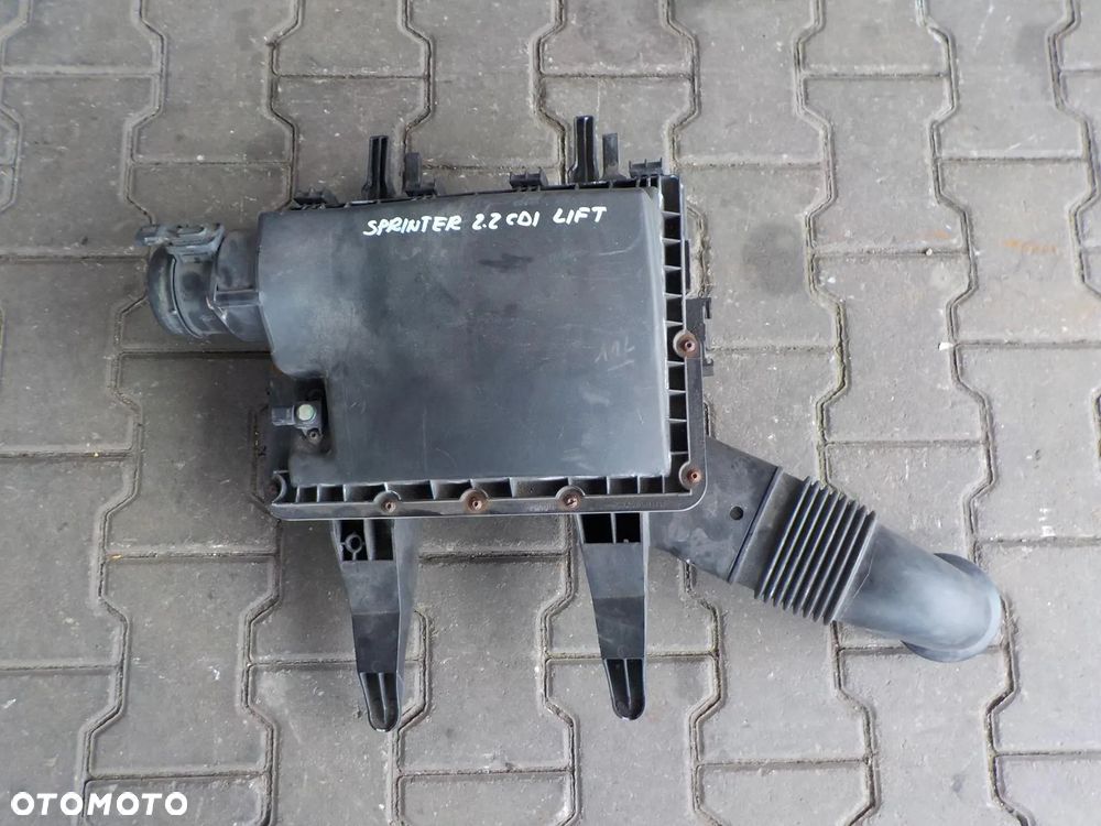 SPRINTER 906 LIFT OBUDOWA FILTRA POWIETRZA - 1