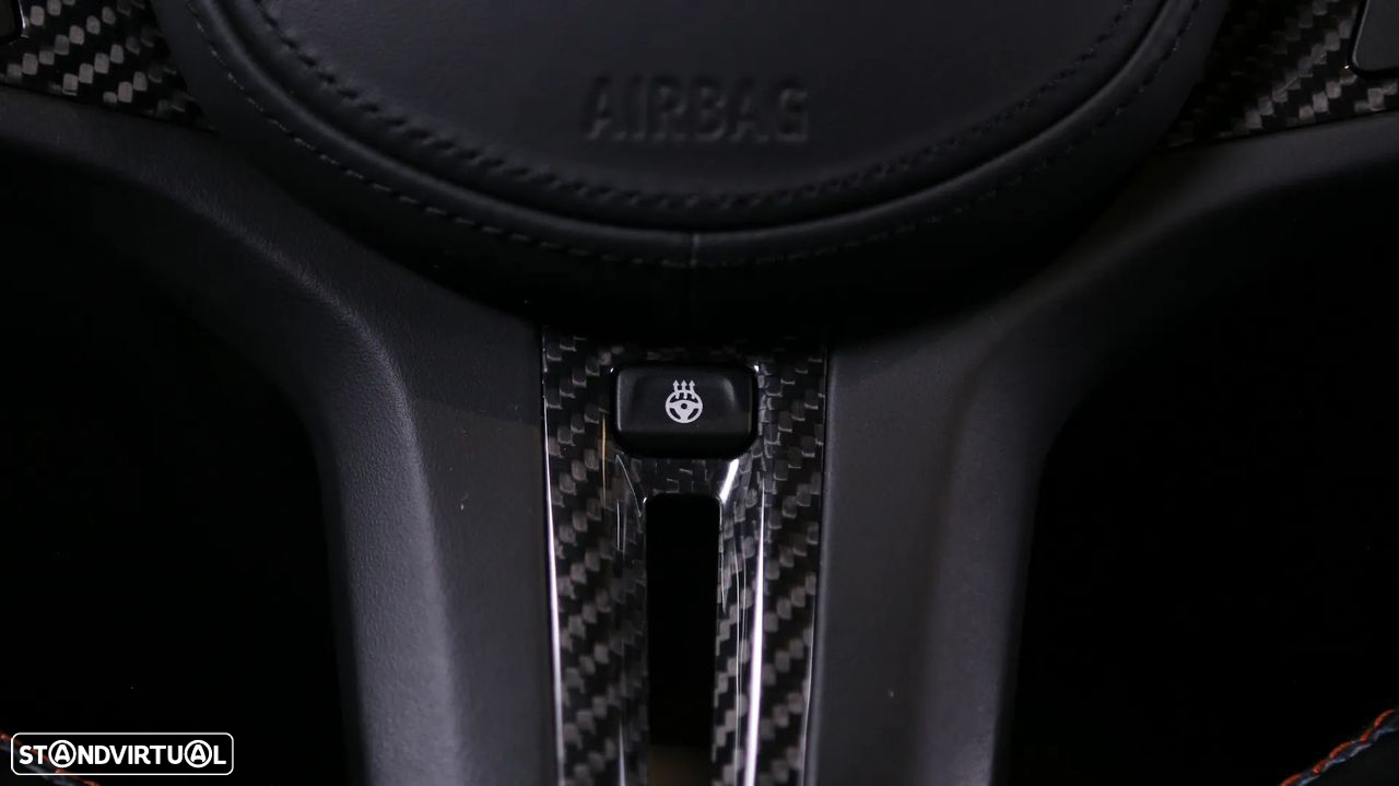 BMW M3 Competition - 11