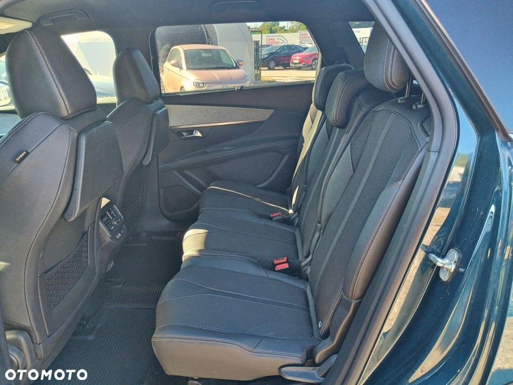 Peugeot 5008 - 10
