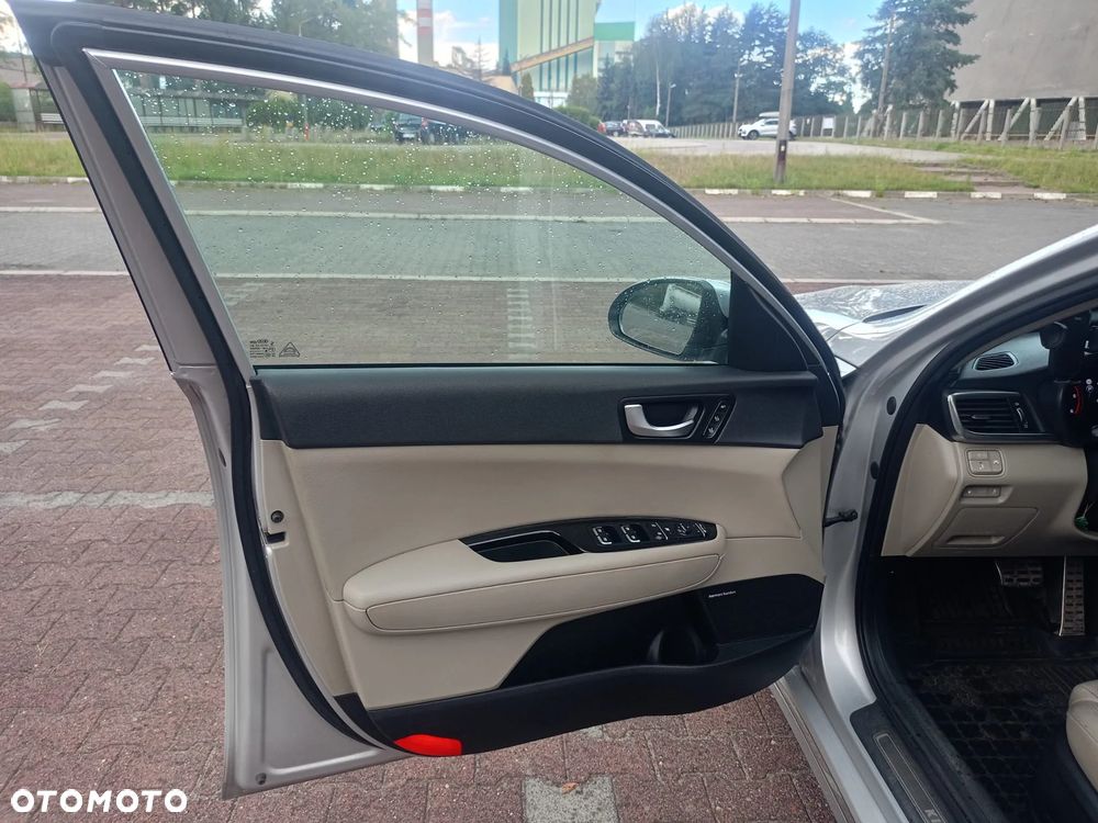 Kia Optima - 15