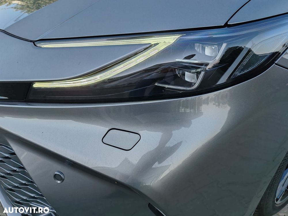 Toyota Camry 2.5 Exclusive - 21