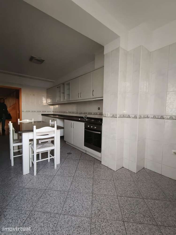 OPORTUNIDADE ÚNICA EM VISEU:
  Apartamento T2+2 em Marzovelos! - Grande imagem: 5/20