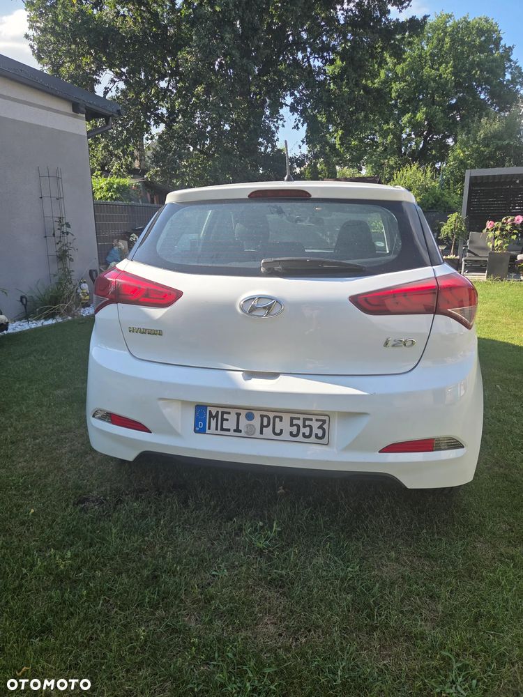Hyundai i20 - 14
