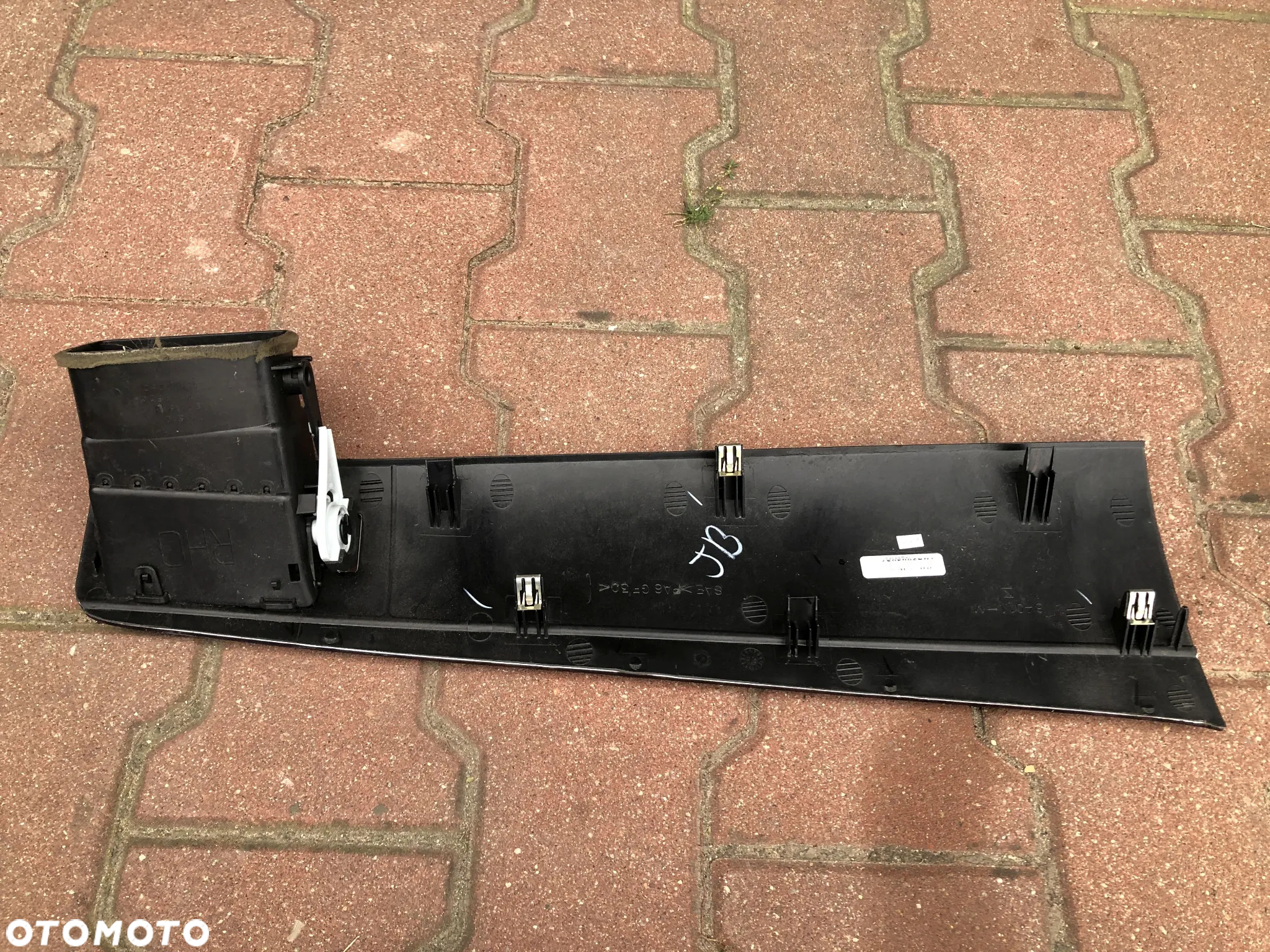 CADILLAC ESCALADE III 6,2 V8 2006-2014 DESKA ROZDZIELCZA KONSOLA PULPIT ZAŚLEPKA LISTWA NAKŁADKA WLOT POWIETRZA NAWIEW - 3