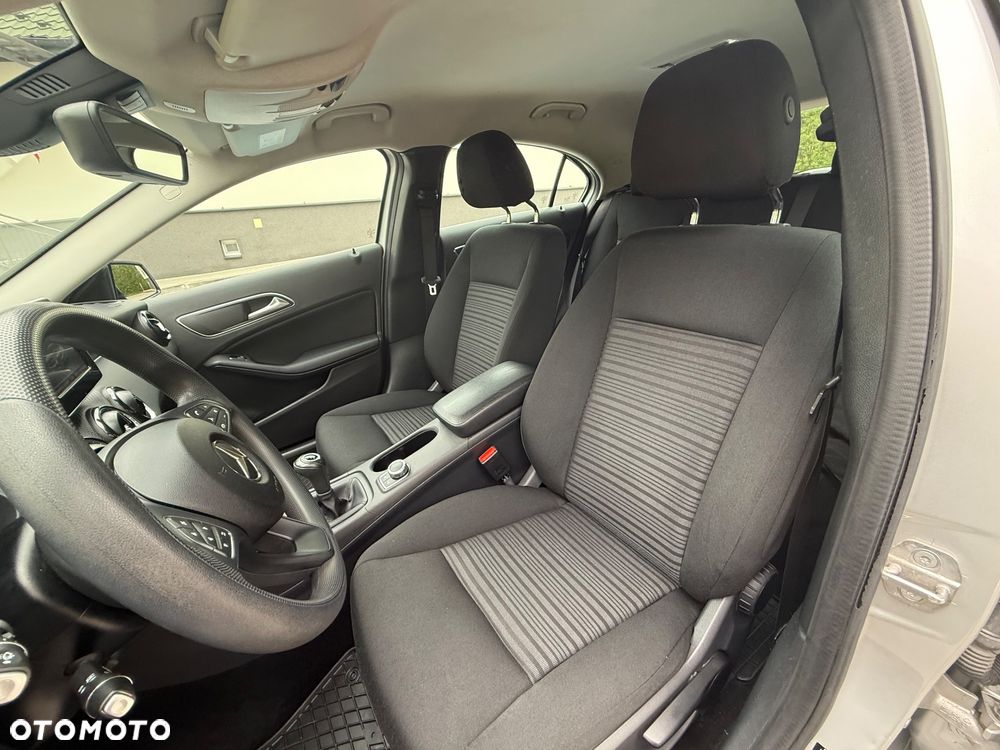 Mercedes-Benz Klasa A 180 CDI BlueEFFICIENCY Edition Style - 24