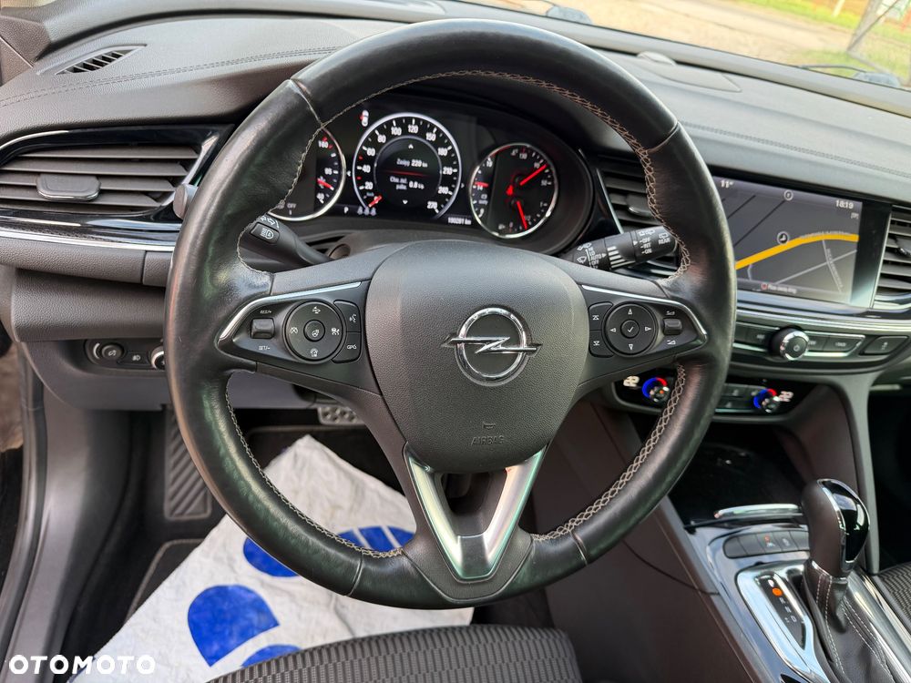 Opel Insignia - 17