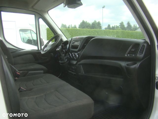 Iveco DAILY 50 C 17 3.0TDI NAJAZD AUTOMAT 3.5T 5.30M PODUSZKI - 14