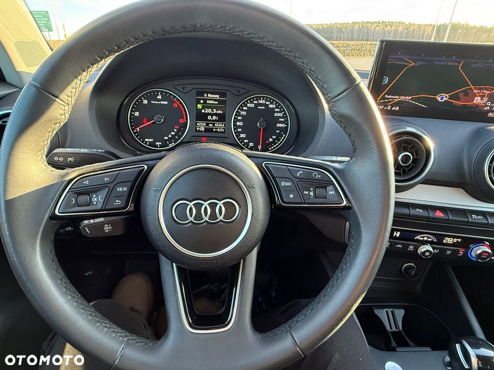 Audi Q2 35 TDI S tronic - 9