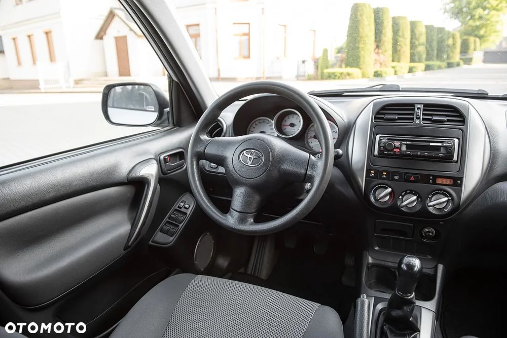 Toyota RAV4 1.8 VVT-i Terra 2WD - 21